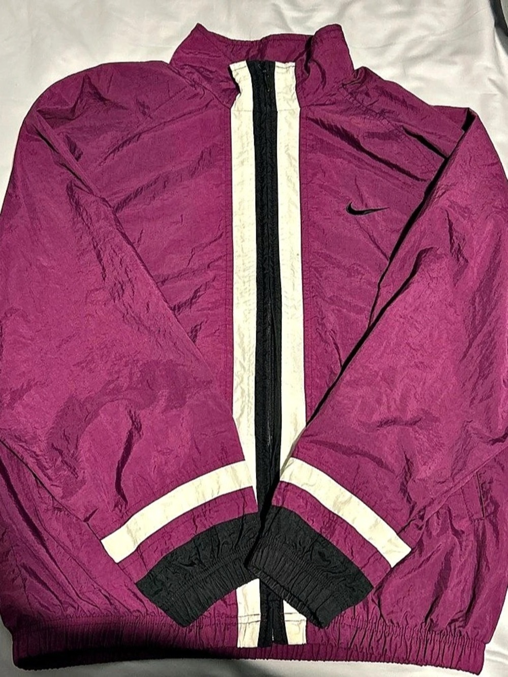 Nike Color Block Windbreaker in Purple & White Like New